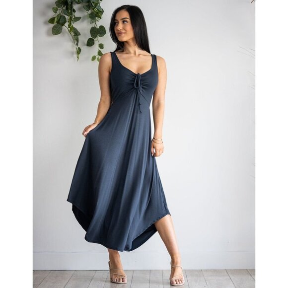 Sozy women's medium graphite grey Sarah sleeveless midi scoop neck dress - Picture 1 of 8